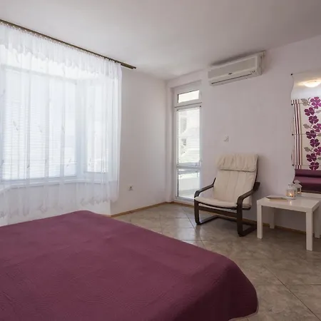 House Gabi 3*