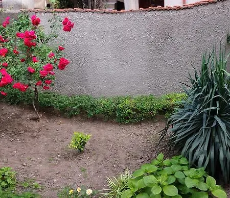 Къща за гости House Gabi Созопол