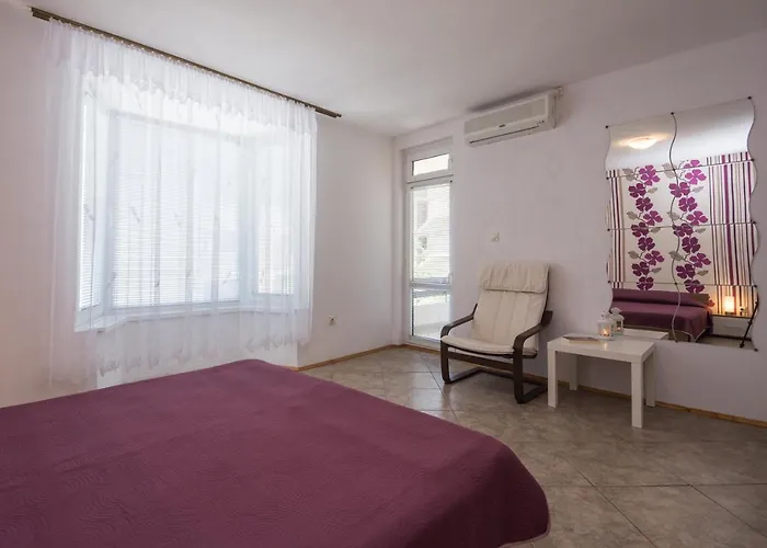 House Gabi 3*