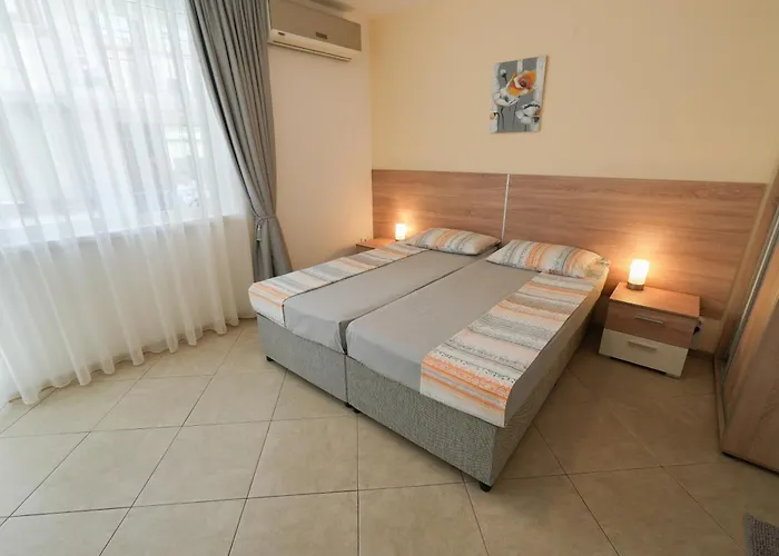 House Gabi Konukevi 3*
