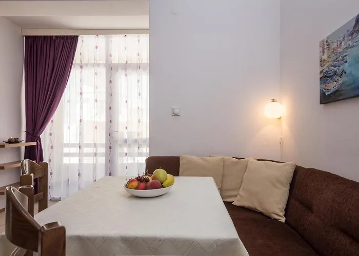 House Gabi בית הארחה 3*